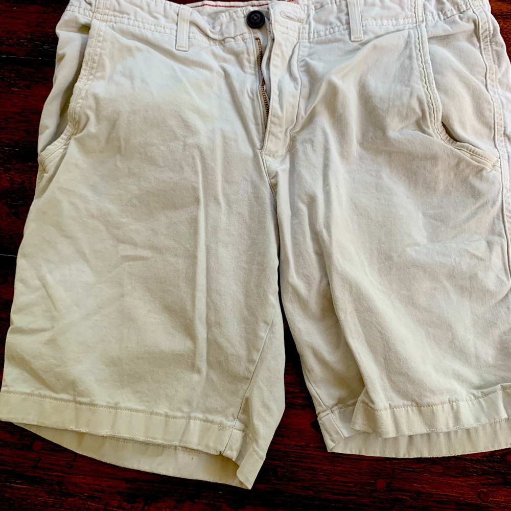 Men's Khaki Shorts - 32